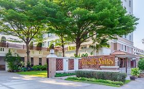 Lasalle Suites Hotel & Residence